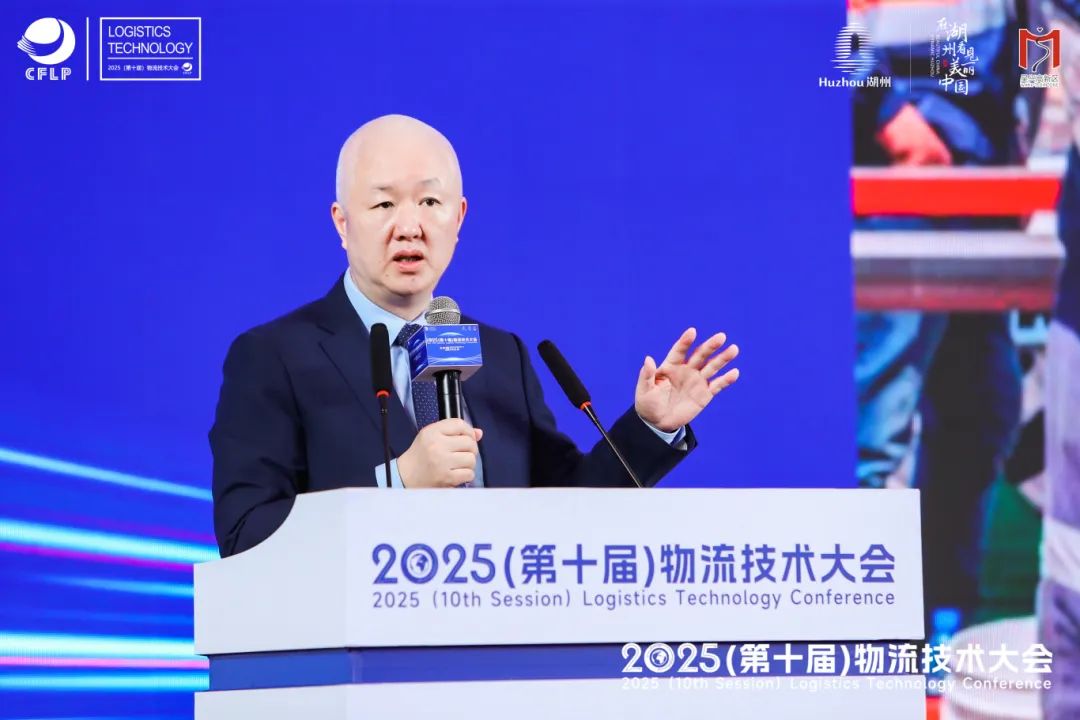 彭俊松.jpg